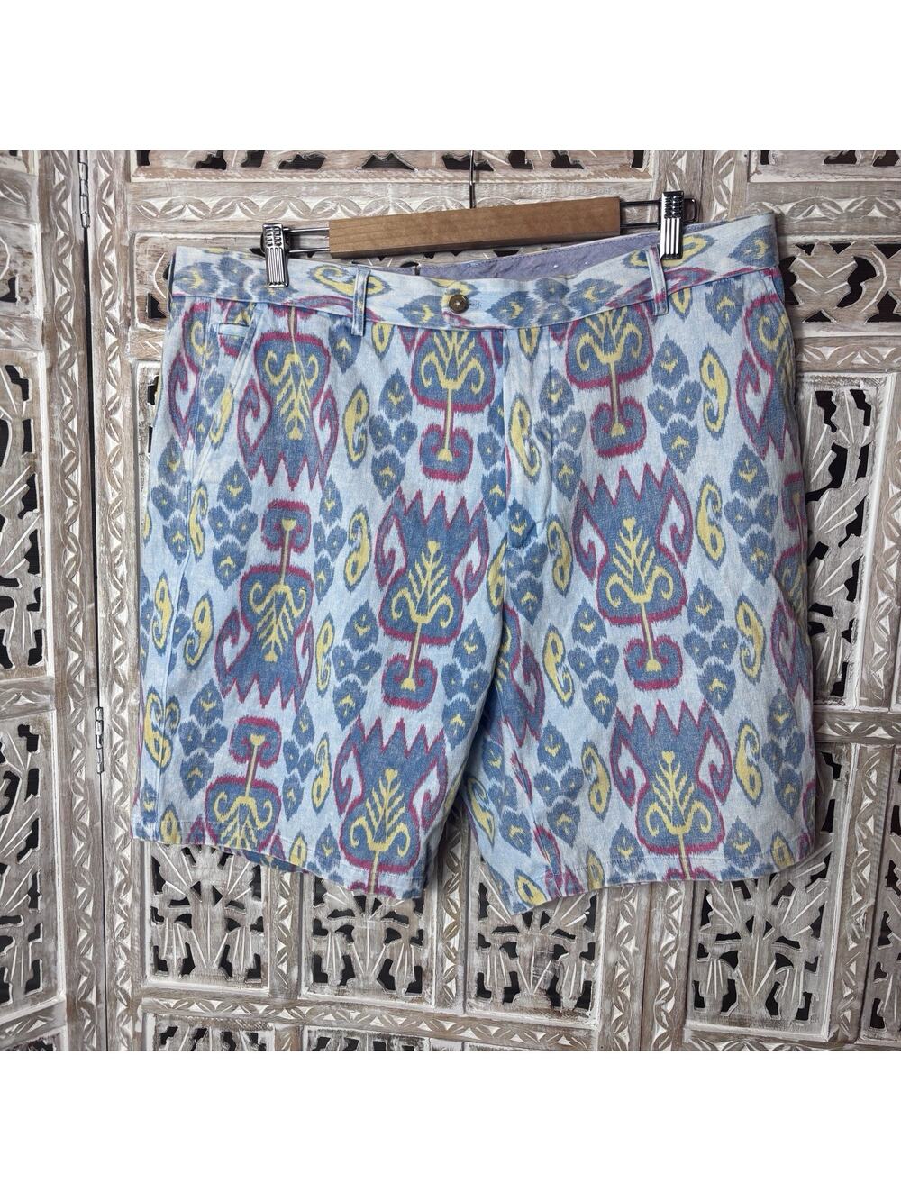 J Mclaughlin Oliver Shorts Men’s 38 Red Blue Yellow Ikat Pattern Tropical Beach